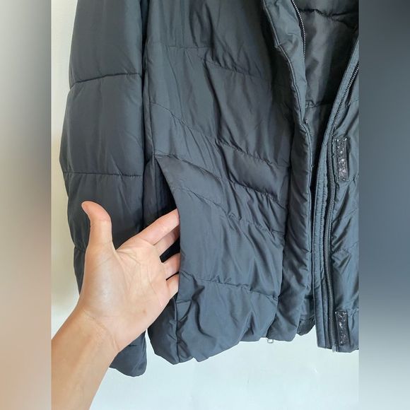 Columbia Black Winter Jacket - Picture 7 of 8